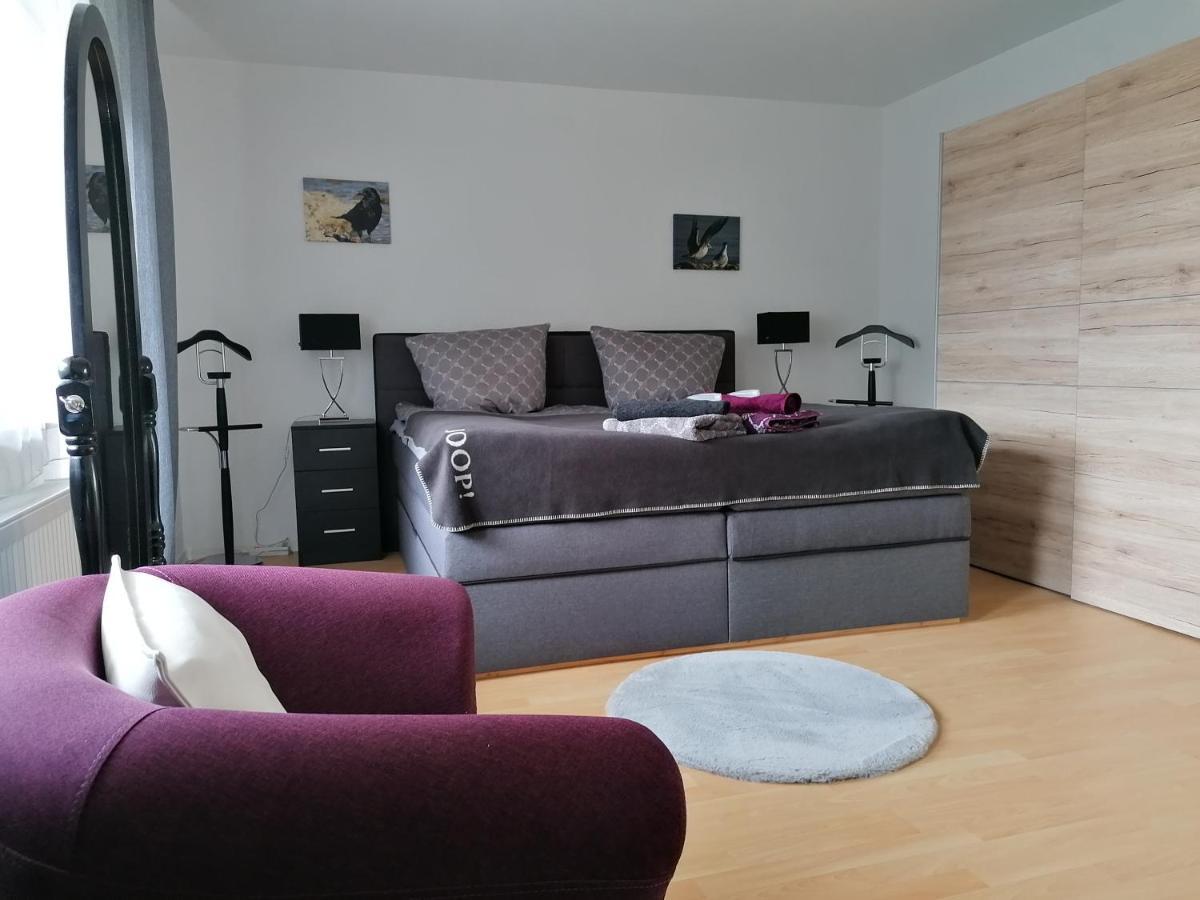 Seewald Gruener Baum - Ruhig & 3X Getrennte Zimmer-2X Boxspringbett Friedrichshafen Exterior photo