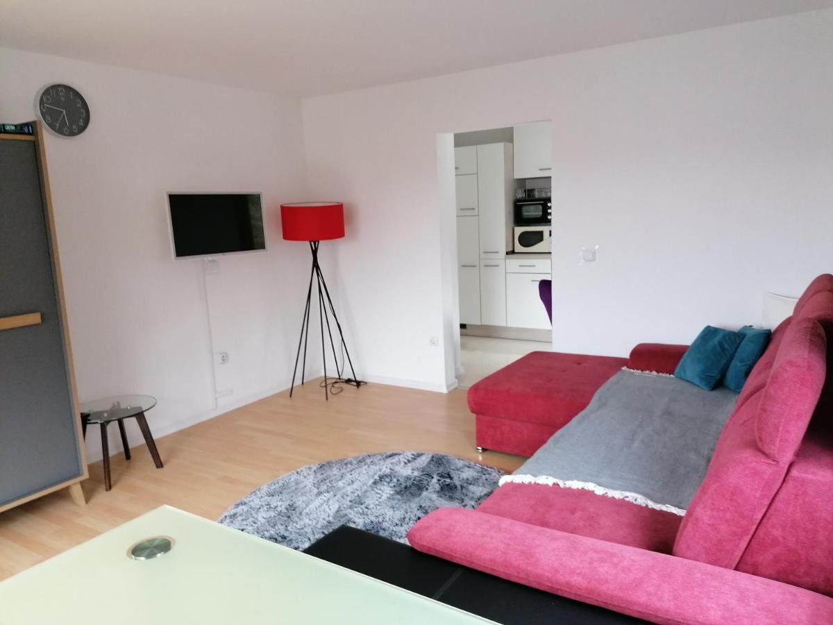 Seewald Gruener Baum - Ruhig & 3X Getrennte Zimmer-2X Boxspringbett Friedrichshafen Exterior photo